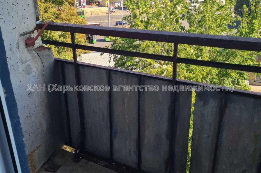 Продам квартиру, Юбилейный просп. , 1  ком., 33 м², без ремонта 