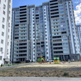 Продам квартиру, Елизаветинская ул. , 1 кім., 42 м², без внутренних работ