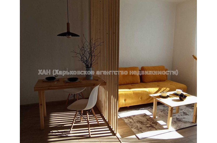 Продам квартиру, Мира ул. , 2 кім., 36 м², авторский дизайн 