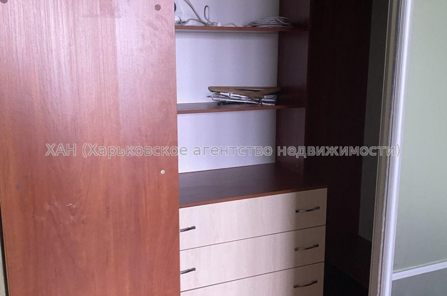 Продам квартиру, Тракторостроителей просп. , 3 кім., 67 м², косметический ремонт 