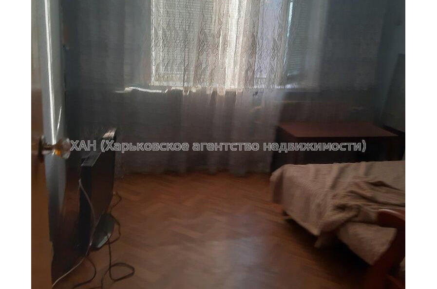 Продам квартиру, Кибальчича ул. , 2 кім., 45 м², советский ремонт 