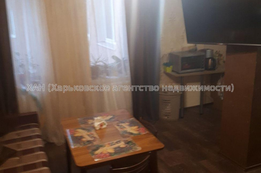 Продам квартиру, Индустриальный просп. , 1  ком., 35 м², советский ремонт 