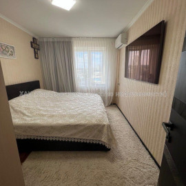 Продам квартиру, Пластичный пер. , 2  ком., 50 м², евроремонт