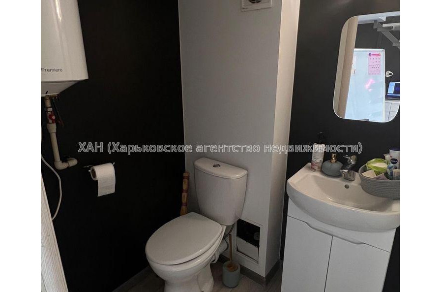 Продам квартиру, Героев Харькова просп. , 1  ком., 28 м², капитальный ремонт 