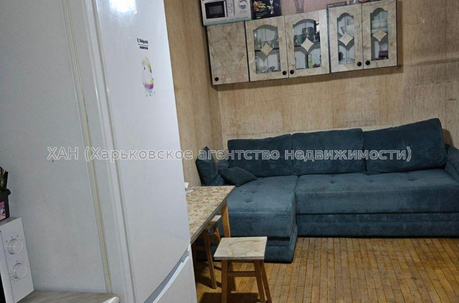 Продам квартиру, Победы просп. , 1  ком., 37 м², советский ремонт 