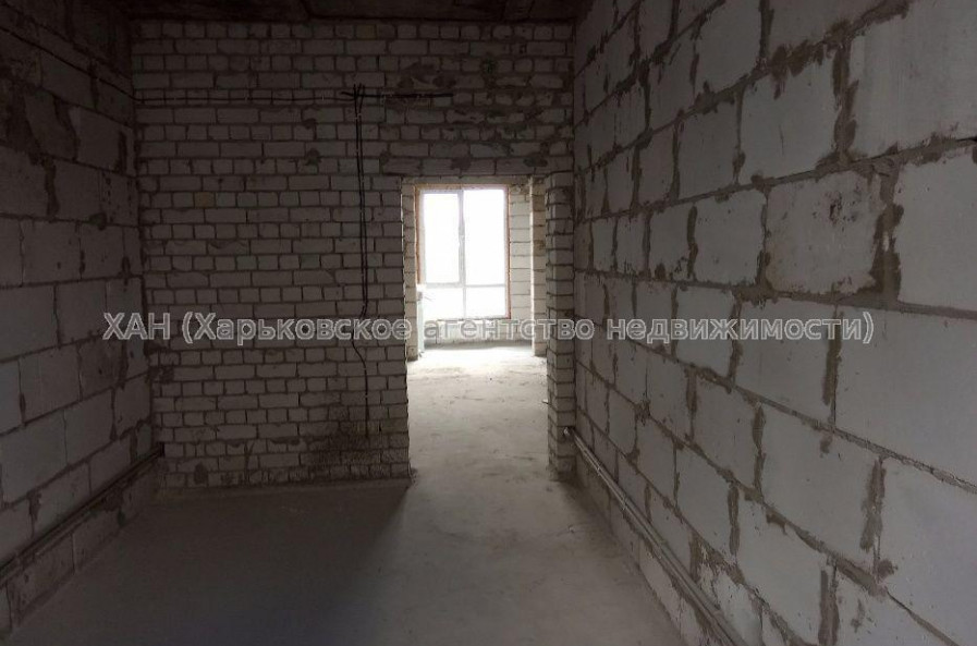 Продам квартиру, Библика ул. , 2 кім., 60 м², без внутренних работ 