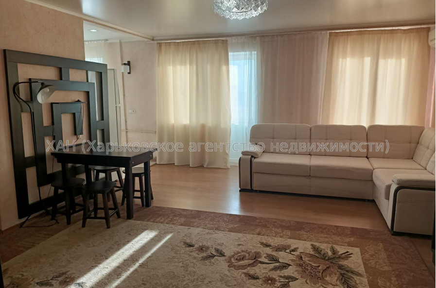 Продам квартиру, Холодногорская ул. , 2  ком., 56 м², авторский дизайн 