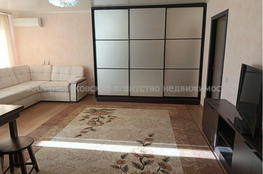 Продам квартиру, Холодногорская ул. , 2 кім., 56 м², авторский дизайн 