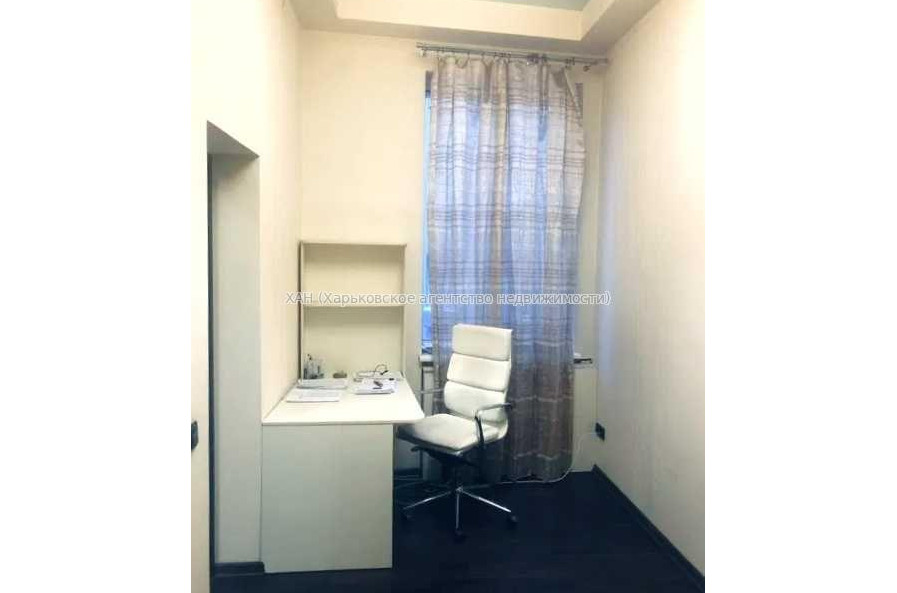 Продам квартиру, Полтавский Шлях ул. , 5  ком., 132 м², авторский дизайн 