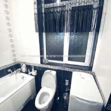 Продам квартиру, Полтавский Шлях ул. , 5 кім., 132 м², авторский дизайн 