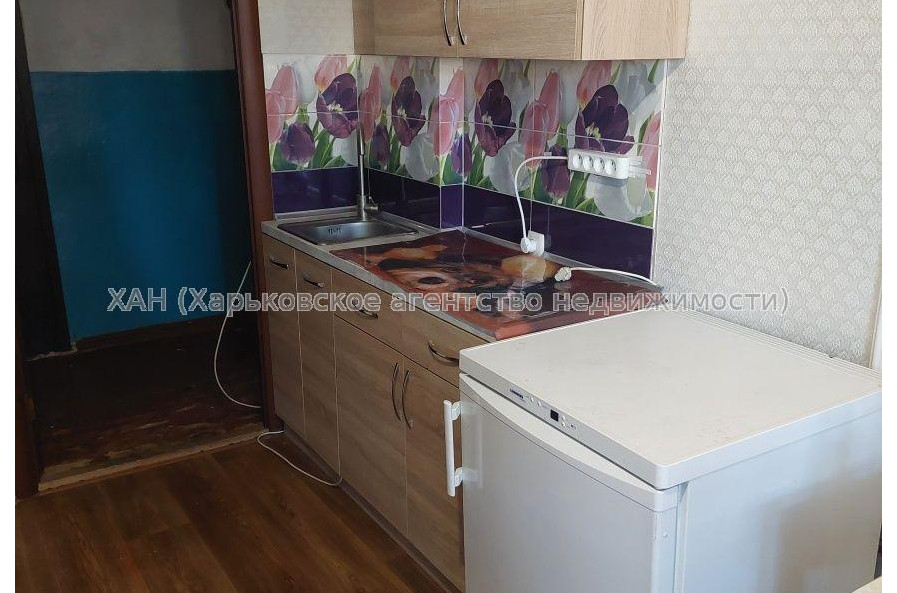 Продам квартиру, 12 Апреля ул. , 1 кім., 17 м², косметический ремонт 