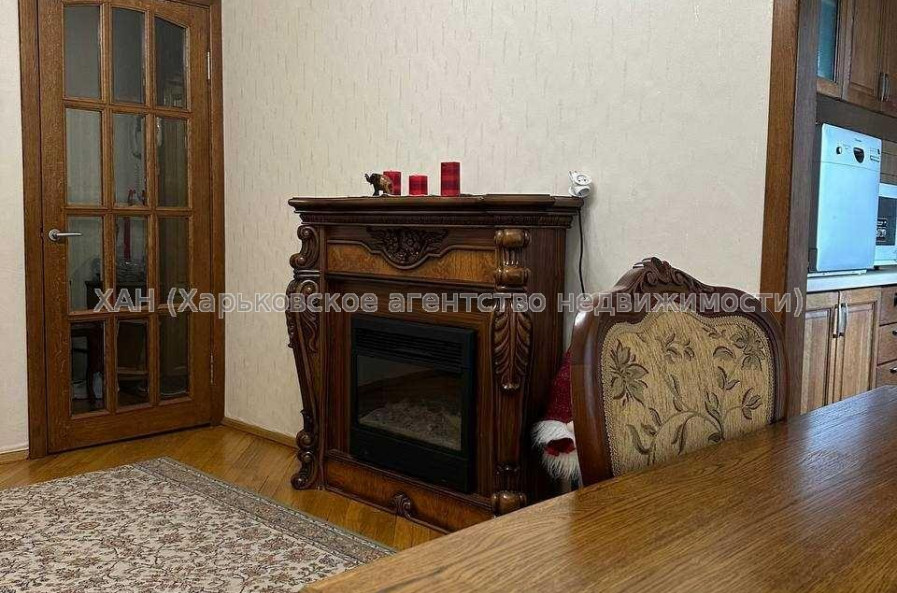 Продам квартиру, Тракторостроителей просп. , 3 кім., 64 м², евроремонт 