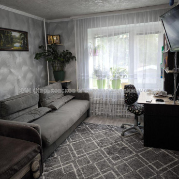 Продам квартиру, Глобинская ул. , 1 кім., 25 м², косметический ремонт 