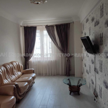 Продам квартиру, Науки просп. , 2  ком., 65 м², капитальный ремонт 