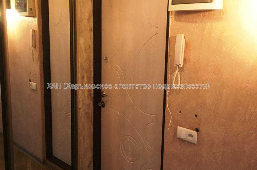 Продам квартиру, Тракторостроителей просп. , 1  ком., 32.30 м², капитальный ремонт 