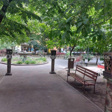 Продам квартиру, Конституции площ. , 3  ком., 76 м², косметический ремонт 