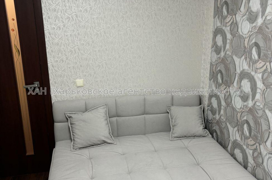 Продам квартиру, Аэрокосмический пр. , 2  ком., 46 м², капитальный ремонт 