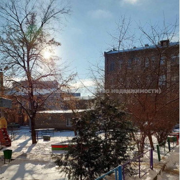 Продам квартиру, Крутогорский пер. , 3 , 2 кім., 43 м², косметический ремонт 