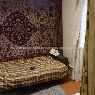 Продам квартиру, Крутогорский пер. , 3 , 2 кім., 43 м², косметический ремонт 