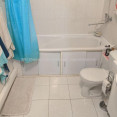 Продам квартиру, Роганская ул. , 2  ком., 72 м², евроремонт 