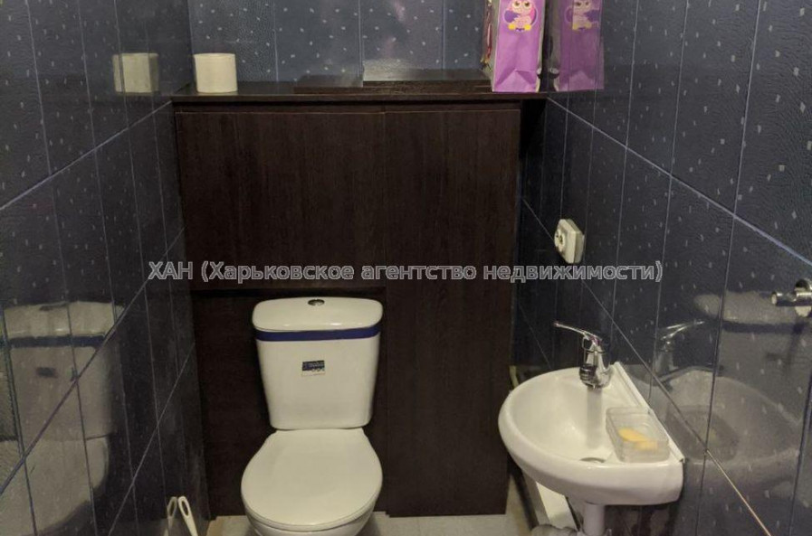 Продам квартиру, Роганская ул. , 2 кім., 72 м², евроремонт 