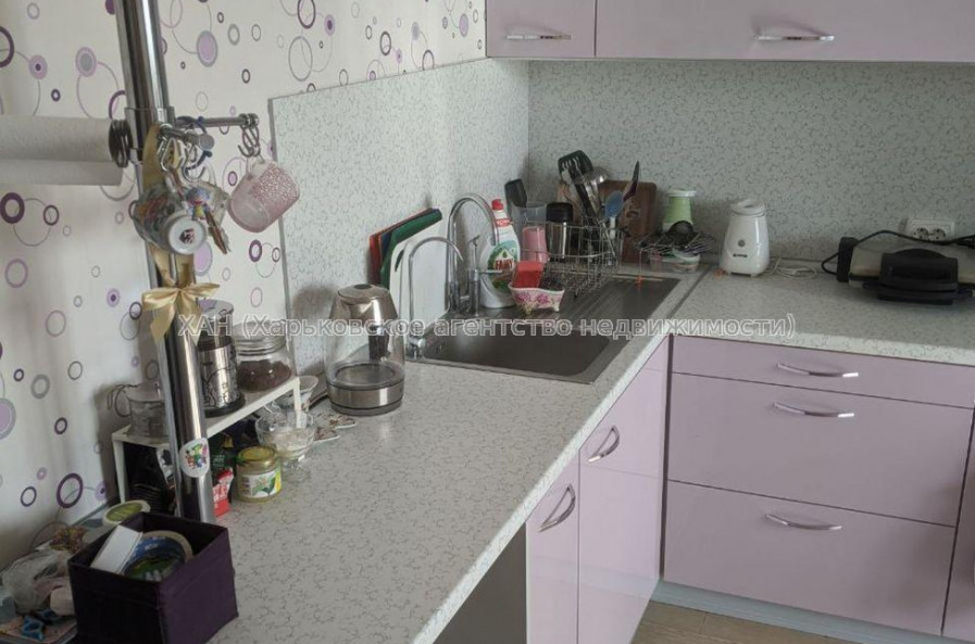 Продам квартиру, Роганская ул. , 2 кім., 72 м², евроремонт 