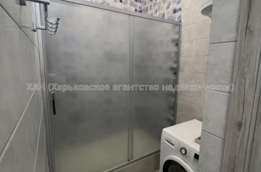 Продам квартиру, Мира ул. , 3 кім., 75 м², капитальный ремонт 