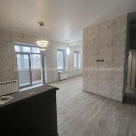 Продам квартиру, Мира ул. , 3  ком., 75 м², капитальный ремонт