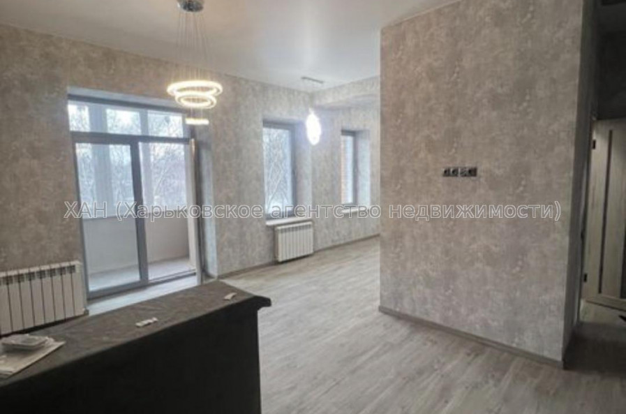 Продам квартиру, Мира ул. , 3 кім., 75 м², капитальный ремонт 