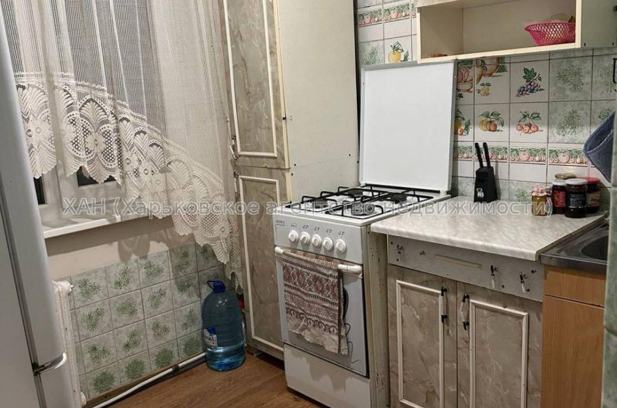 Продам квартиру, Бригады Хартия ул. , 2 кім., 43 м², косметический ремонт 