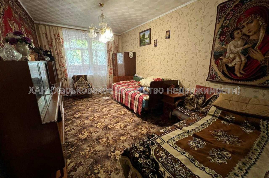 Продам квартиру, Победы просп. , 1 кім., 38 м², советский ремонт 