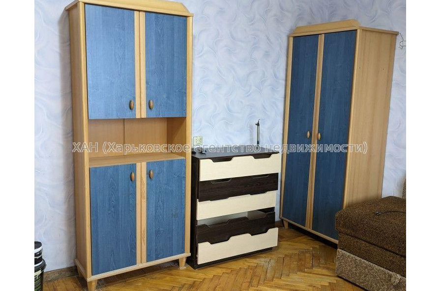 Продам квартиру, Отакара Яроша ул. , 2 кім., 45 м², косметический ремонт 