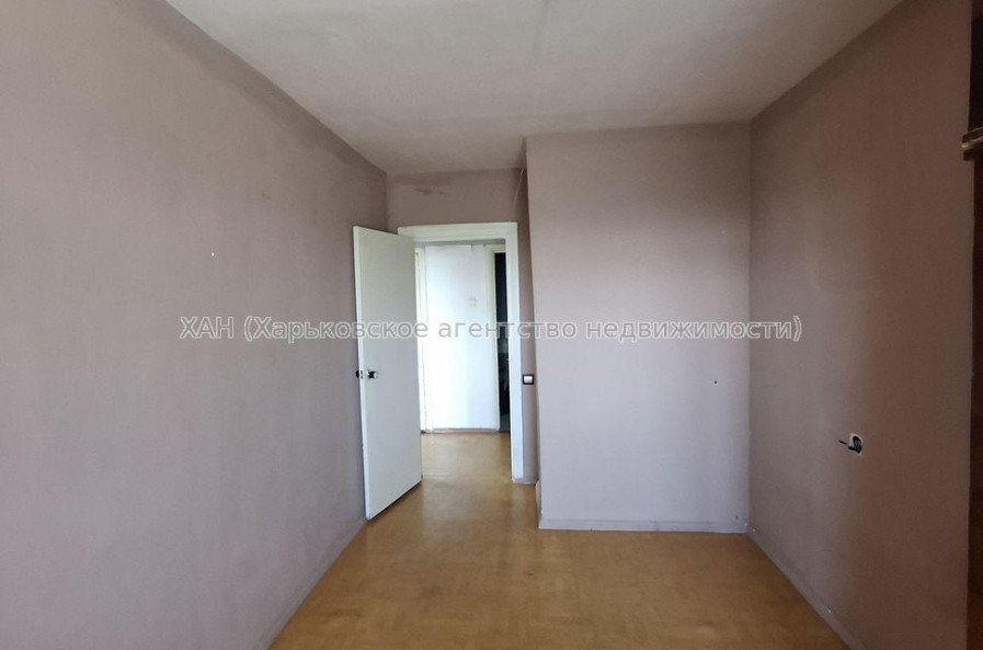 Продам квартиру, Науки просп. , 2 кім., 43 м², советский ремонт 