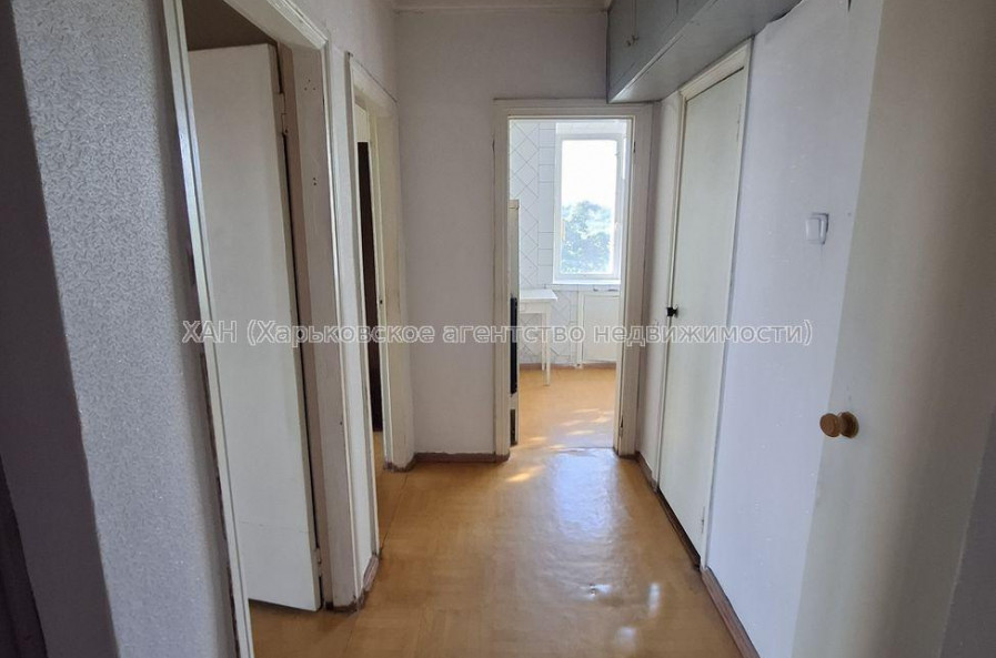 Продам квартиру, Науки просп. , 2 кім., 43 м², советский ремонт 