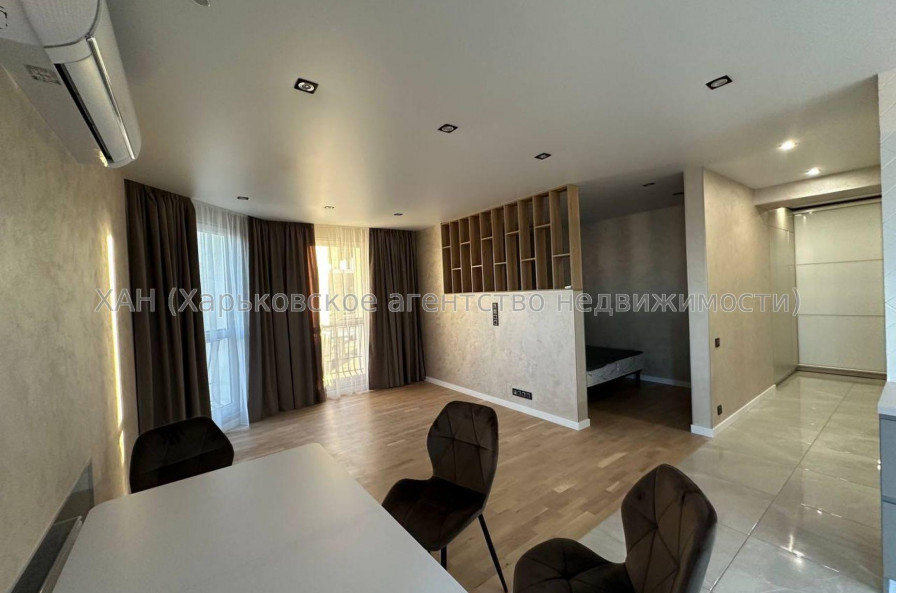 Продам квартиру, Малиновская ул. , 1 кім., 48 м², евроремонт 