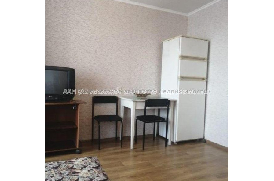 Продам квартиру, Валентиновская ул. , 1  ком., 15 м², косметический ремонт 