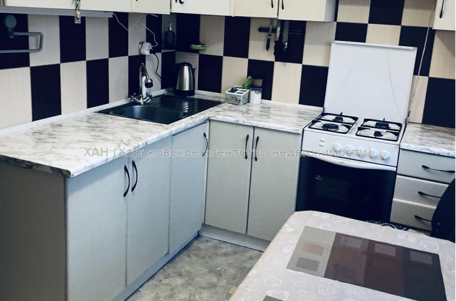 Продам квартиру, Клочковская ул. , 1 кім., 38 м², капитальный ремонт 