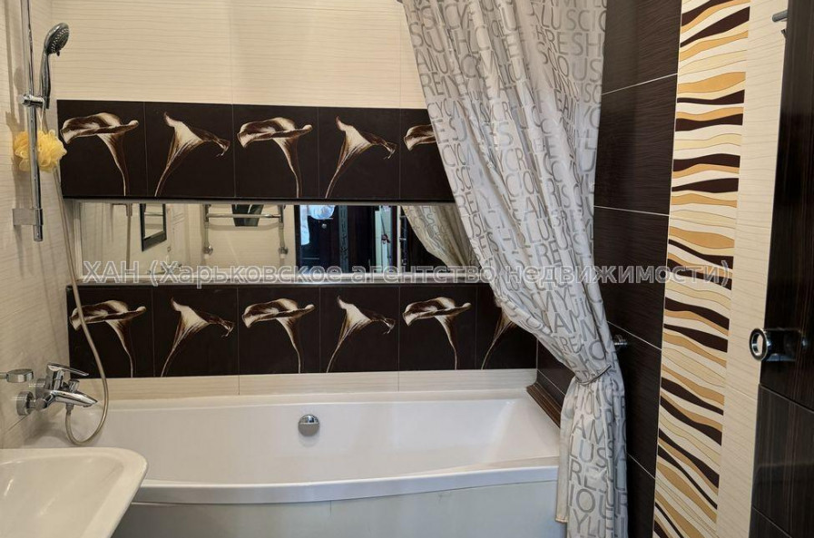 Продам квартиру, Кричевского ул. , 2 кім., 80 м², евроремонт 