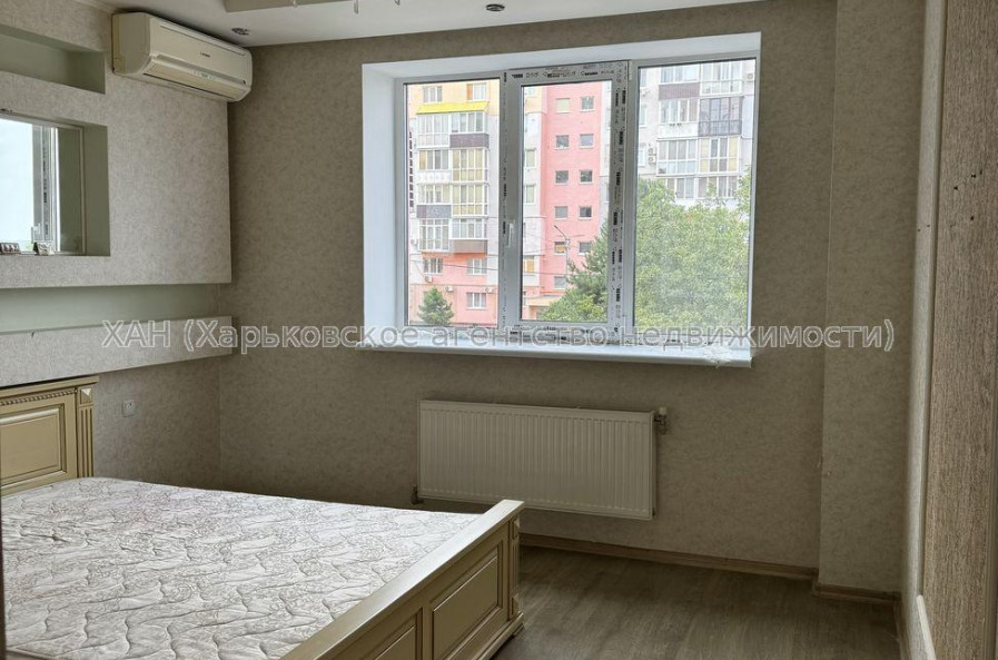 Продам квартиру, Кричевского ул. , 2 кім., 80 м², евроремонт 