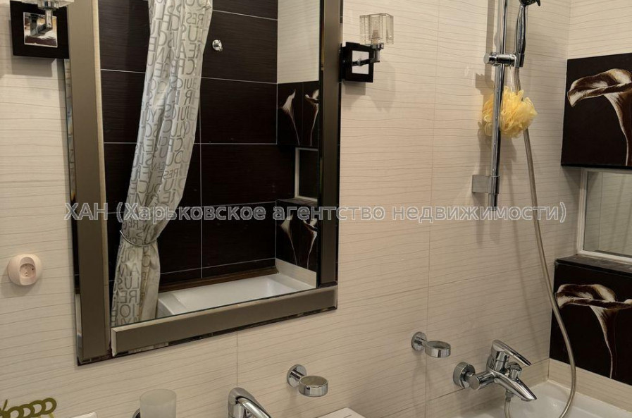 Продам квартиру, Кричевского ул. , 2 кім., 80 м², евроремонт 