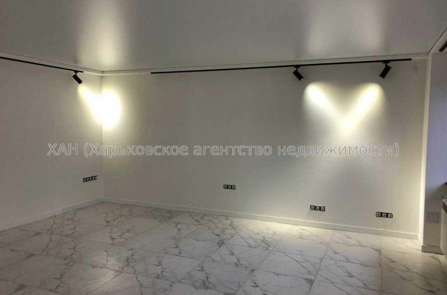 Продам квартиру, 23 Августа ул. , 1  ком., 43 м², авторский дизайн 