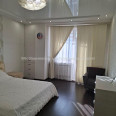 Продам квартиру, Гвардейцев Широнинцев ул. , 3  ком., 120 м², авторский дизайн 