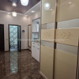 Продам квартиру, Гвардейцев Широнинцев ул. , 3 кім., 120 м², авторский дизайн 