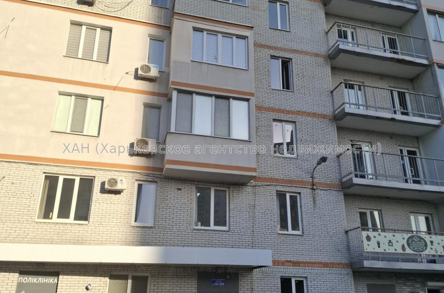Продам квартиру, Гвардейцев Широнинцев ул. , 3 кім., 120 м², авторский дизайн 