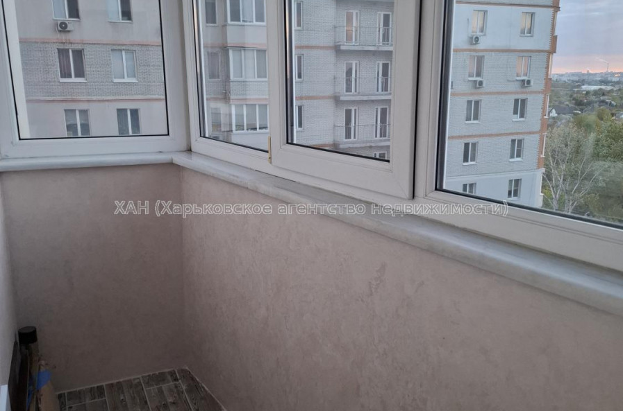 Продам квартиру, Гвардейцев Широнинцев ул. , 3 кім., 120 м², авторский дизайн 