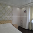 Продам квартиру, Гвардейцев Широнинцев ул. , 3 кім., 120 м², авторский дизайн 