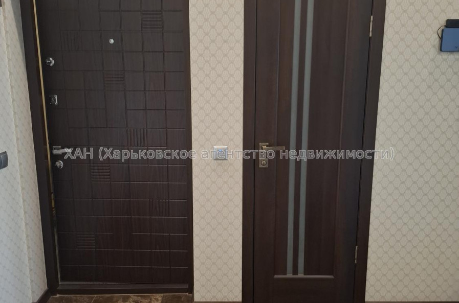 Продам квартиру, Гвардейцев Широнинцев ул. , 3 кім., 120 м², авторский дизайн 
