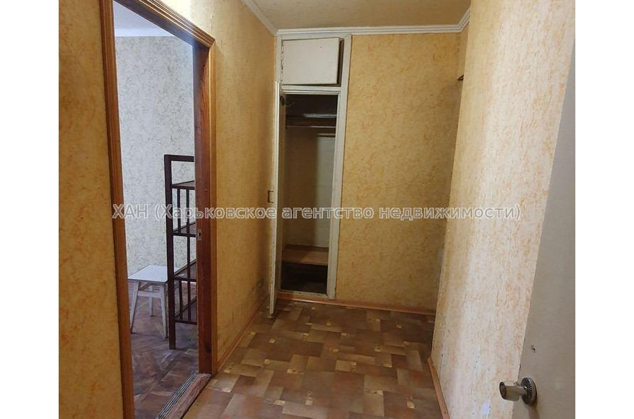 Продам квартиру, Деревянко ул. , 3  ком., 57.70 м², советский ремонт 