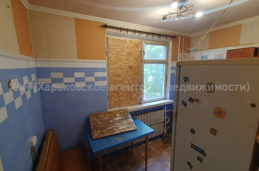 Продам квартиру, Деревянко ул. , 3  ком., 57.70 м², советский ремонт 