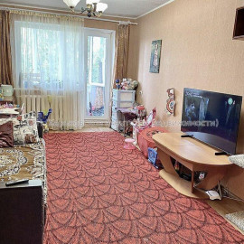 Продам квартиру, Владислава Зубенко ул. , 2  ком., 45 м², косметический ремонт